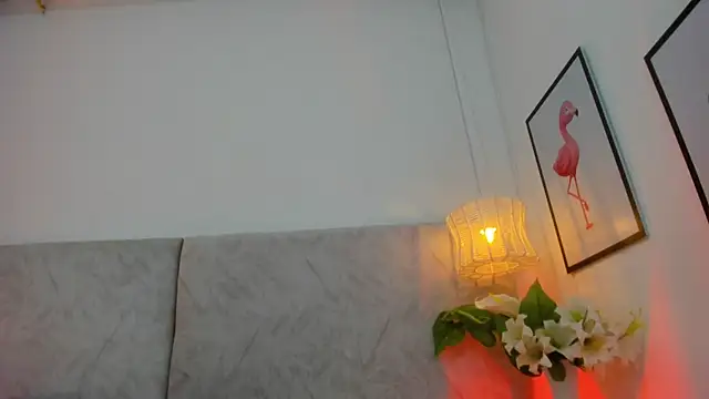 naomiii   online show from March 2026 11:39:01 AM