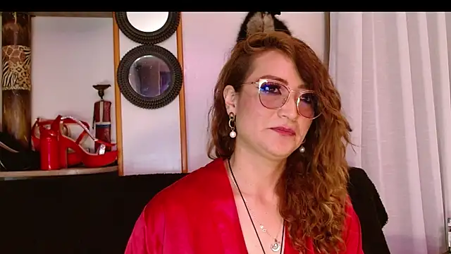 Snapshot of AdeleMourfg chatting on February 2025 05:58:01 AM AdeleMourfg online show from February 2025 05:58:01 AM