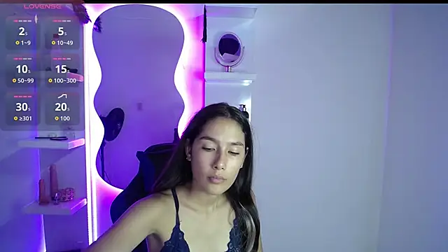 AMBER LOVE22 online show from September 2025 06:40:01 PM