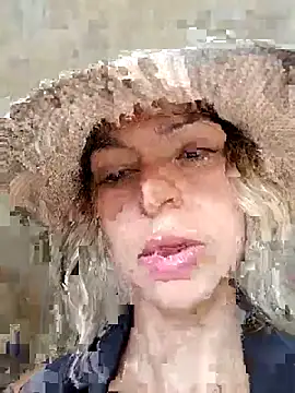 Karolgood3 online show from June 2026 07:36:02 PM