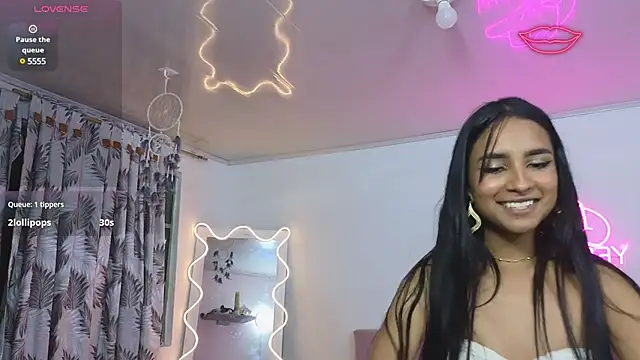 Snapshot of Jazmin_tay chatting on February 2025 01:52:02 AM Jazmin tay online show from February 2025 01:52:02 AM