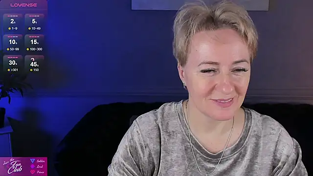 Snapshot of Nika_Smit chatting on December 2024 08:26:01 AM Nika Smit online show from December 2024 08:26:01 AM