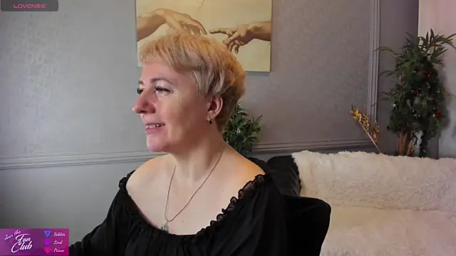 Snapshot of Nika_Smit chatting on December 2024 05:23:01 AM Nika Smit online show from December 2024 05:23:01 AM