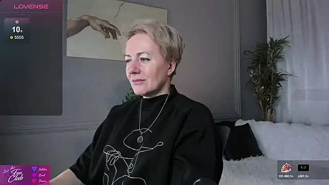 Snapshot of Nika_Smit chatting on February 2025 05:18:01 AM Nika Smit online show from February 2025 05:18:01 AM