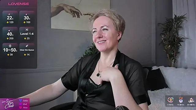Snapshot of Nika_Smit chatting on February 2025 11:21:01 AM Nika Smit online show from February 2025 11:21:01 AM