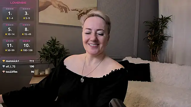 Snapshot of Nika_Smit chatting on March 2025 02:21:01 PM Nika Smit online show from March 2025 02:21:01 PM