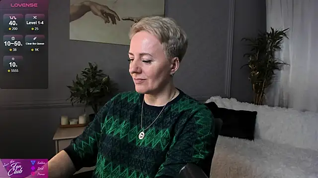 Snapshot of Nika_Smit chatting on March 2025 02:26:01 PM Nika Smit online show from March 2025 02:26:01 PM
