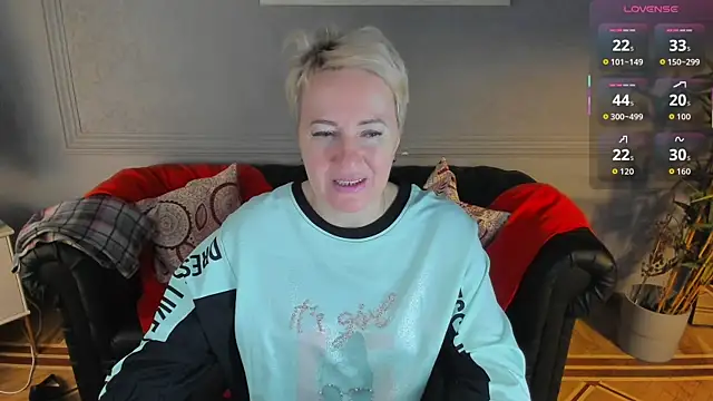 Snapshot of Nika_Smit chatting on January 2026 05:42:01 AM Nika Smit online show from January 2026 05:42:01 AM