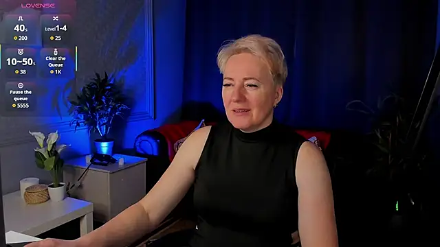 Snapshot of Nika_Smit chatting on February 2026 05:50:01 AM Nika Smit online show from February 2026 05:50:01 AM