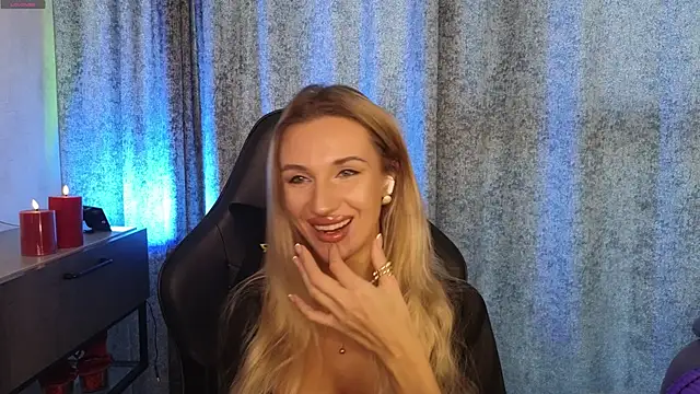 Snapshot of Megan_Kira chatting on March 2026 08:11:02 AM Megan Kira online show from March 2026 08:11:02 AM