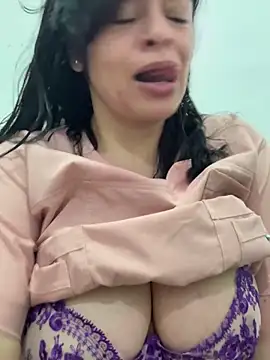 NATHALIA-28  online show from June 2026 12:30:01 PM