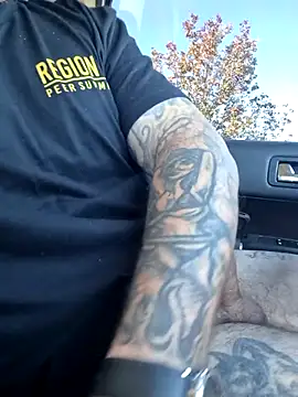 Snapshot of dadbod1178 chatting on November 2025 03:24:01 PM dadbod1178 online show from November 2025 03:24:01 PM