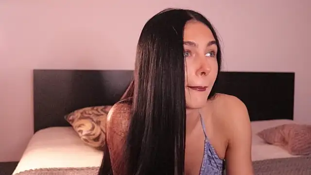 Snapshot of IvyKaelani chatting on October 2025 08:46:01 AM IvyKaelani online show from October 2025 08:46:01 AM