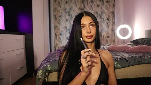 Snapshot of IvyKaelani chatting on November 2025 12:50:02 PM IvyKaelani online show from November 2025 12:50:02 PM