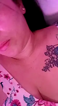 Snapshot of Domina0 chatting on March 2025 02:47:02 AM Domina0 online show from March 2025 02:47:02 AM