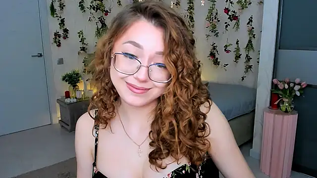 SereneFlame online show from May 2026 07:52:02 PM