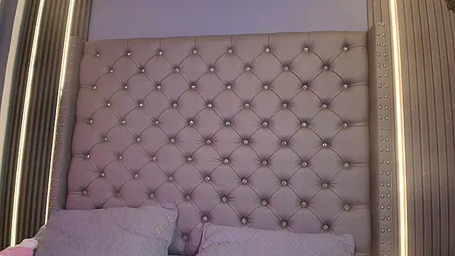 CAMILA JHONS online show from February 2025 01:44:01 PM