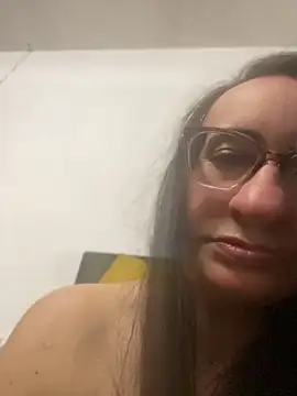 Snapshot of gloria7v05 chatting on June 2026 02:28:01 AM gloria7v05 online show from June 2026 02:28:01 AM