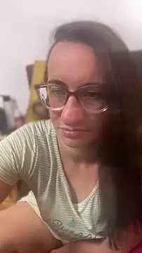 Snapshot of gloria7v05 chatting on July 2026 01:17:01 PM gloria7v05 online show from July 2026 01:17:01 PM