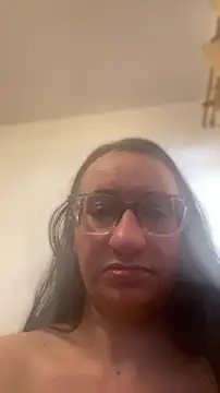 Snapshot of gloria7v05 chatting on July 2026 03:03:02 PM gloria7v05 online show from July 2026 03:03:02 PM