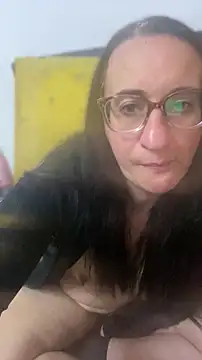 Snapshot of gloria7v05 chatting on July 2026 01:52:01 AM gloria7v05 online show from July 2026 01:52:01 AM