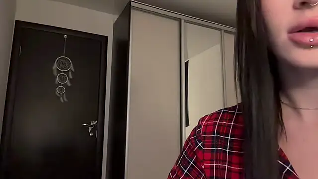 Snapshot of ur_molly chatting on October 2025 01:33:02 PM ur molly online show from October 2025 01:33:02 PM