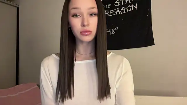 Snapshot of ur_molly chatting on November 2025 12:59:02 PM ur molly online show from November 2025 12:59:02 PM