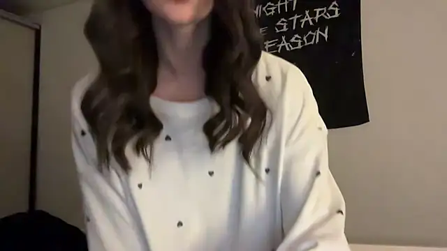 Snapshot of ur_molly chatting on November 2025 11:58:01 AM ur molly online show from November 2025 11:58:01 AM