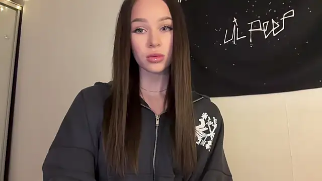 Snapshot of ur_molly chatting on January 2026 11:14:02 AM ur molly online show from January 2026 11:14:02 AM