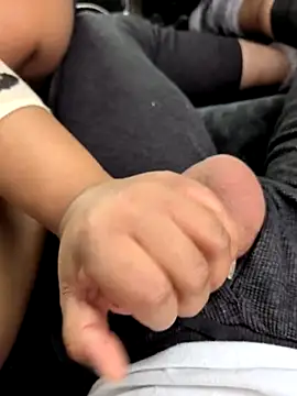 chastin22raines online show from December 2025 04:34:02 PM