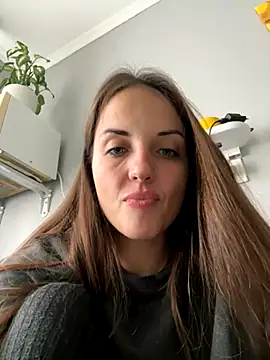 Snapshot of AmiLavs chatting on October 2025 07:08:02 AM AmiLavs online show from October 2025 07:08:02 AM