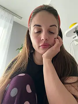 Snapshot of AmiLavs chatting on February 2026 10:12:01 AM AmiLavs online show from February 2026 10:12:01 AM