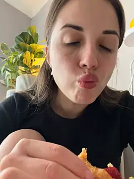 Snapshot of AmiLavs chatting on March 2026 09:47:02 AM AmiLavs online show from March 2026 09:47:02 AM