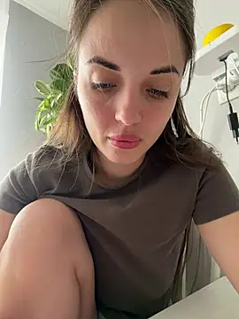 Snapshot of AmiLavs chatting on March 2026 09:57:01 AM AmiLavs online show from March 2026 09:57:01 AM