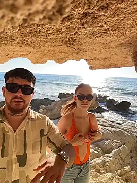 Snapshot of MrAndMrsSavage chatting on February 2026 02:01:02 PM MrAndMrsSavage online show from February 2026 02:01:02 PM