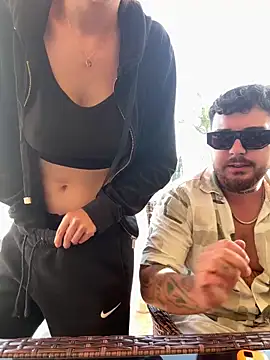 Snapshot of MrAndMrsSavage chatting on April 2026 01:27:02 PM MrAndMrsSavage online show from April 2026 01:27:02 PM