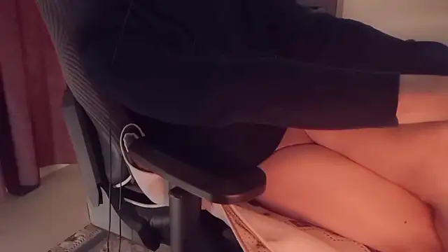 Snapshot of meow199410 chatting on October 2025 11:40:02 PM meow199410 online show from October 2025 11:40:02 PM