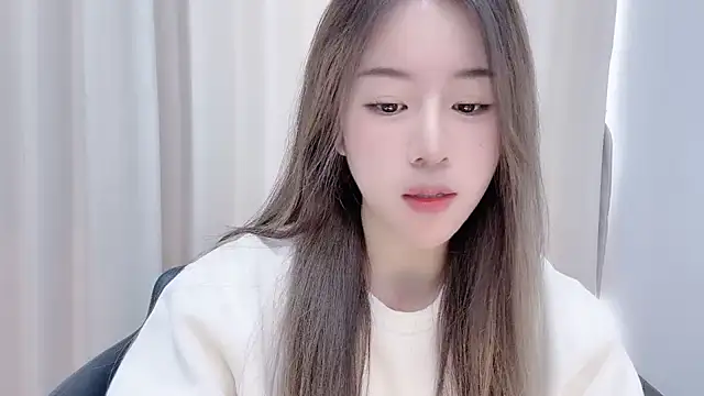 chloe-01 online show from December 2024 04:36:02 AM