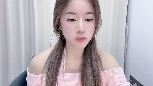 chloe-01 online show from December 2024 12:14:02 PM