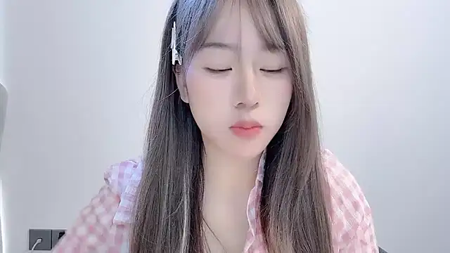 chloe-01 online show from November 2025 03:42:02 AM