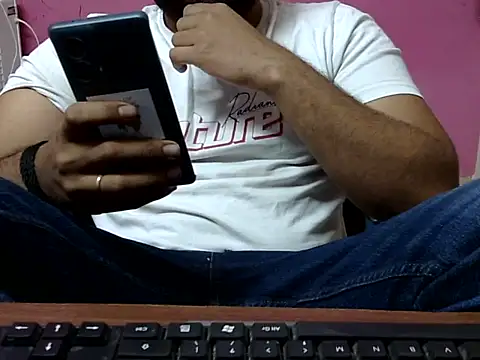 HotKhushi13 online show from November 2025 07:47:02 PM