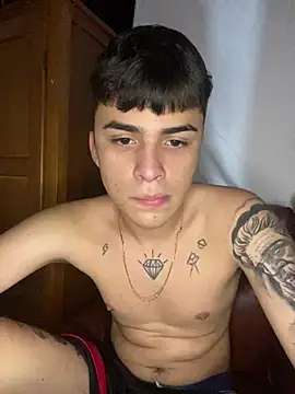 Snapshot of corey_tylerr chatting on January 2025 10:34:02 PM corey tylerr online show from January 2025 10:34:02 PM