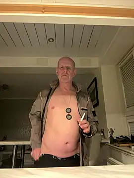 Snapshot of malematureisbest chatting on January 2026 10:03:02 PM malematureisbest online show from January 2026 10:03:02 PM