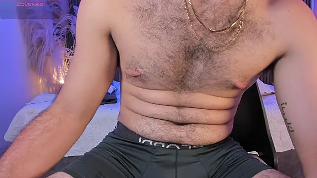 MaximusDick1  online show from May 2026 04:04:02 PM