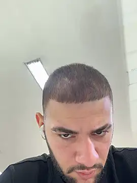 MaximusDick1  online show from June 2026 02:32:01 PM