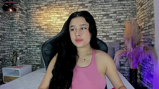 ariadna milano online show from January 2025 12:40:01 PM