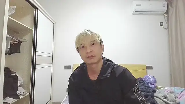 Snapshot of clisssx chatting on March 2025 02:13:01 PM clisssx online show from March 2025 02:13:01 PM