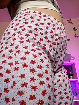 Sofia-Cam online show from May 2026 06:13:02 PM
