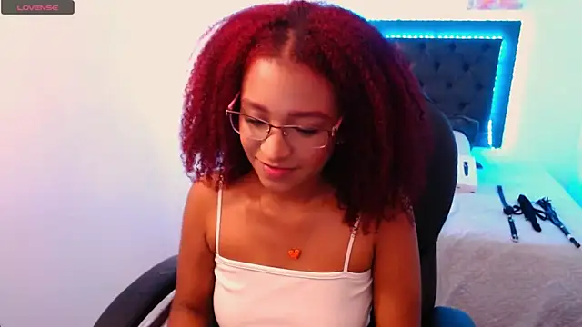 Lorena Vieira  online show from January 2025 04:51:02 PM