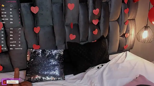 Lorena Vieira  online show from February 2025 02:12:01 AM